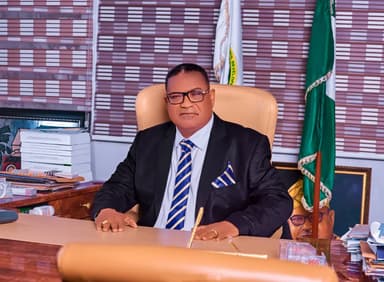 MAYOR OLUFEMI AKANBI OKEOWO